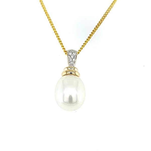 9ct Yellow Gold 11-12.5mm South Sea Pearl & Diamond Pendant