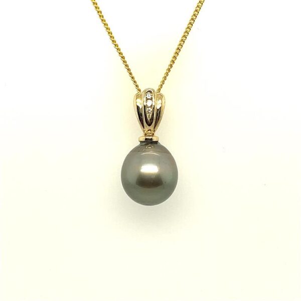 9ct gold 15mm Tahitian pearl & diamond pendant