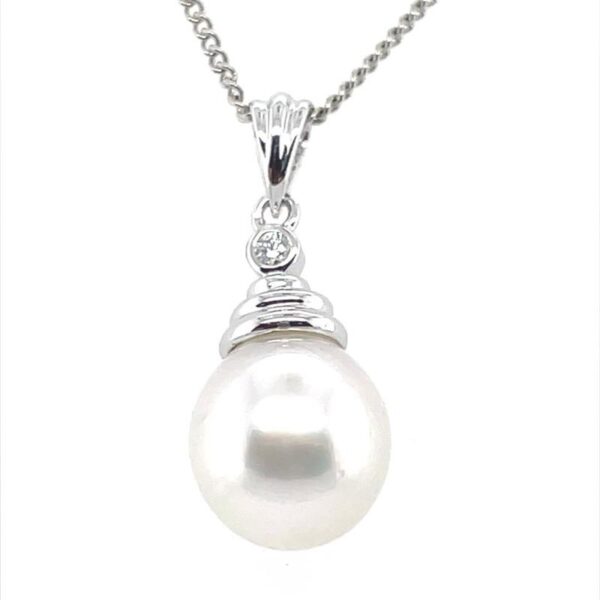 9ct White Gold 10-11mm South Sea Pearl Ridge Drop Pendant