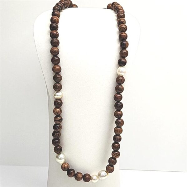 Arafura Collection South Sea Pearl & Rosewood Strand