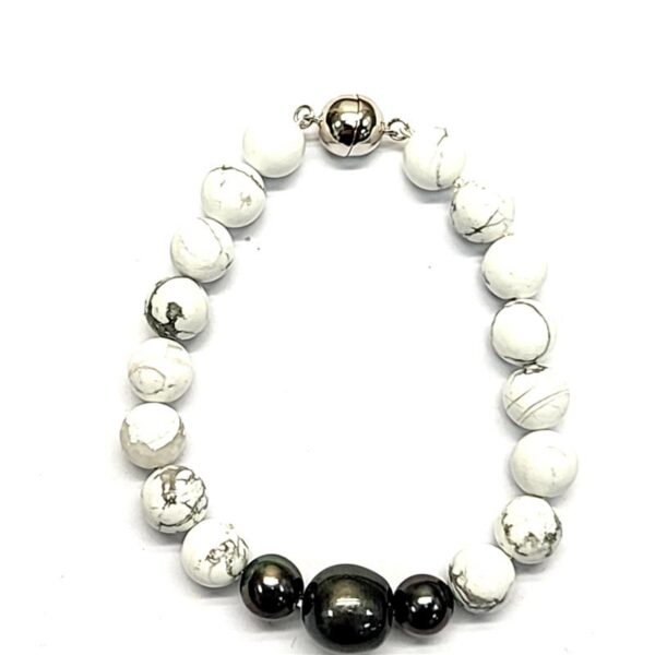 Arafura Collection Tahitian Pearl & Howlite Bracelet