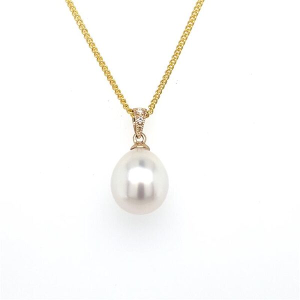 9ct Gold 10-11mm South Sea Pearl & Diamond Pendant